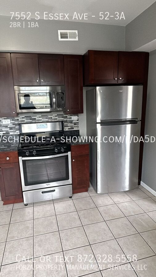 property at 7552 S Essex Ave