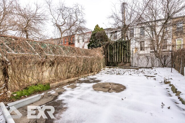 1342 Jefferson Ave, Unit 1 in Brooklyn, NY - Building Photo - Building Photo