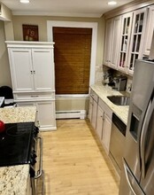 60 W Cedar St in Boston, MA - Building Photo - Building Photo