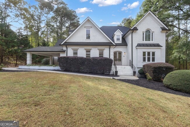 property at 135 Handshaker Ct