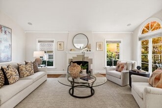 105 Pepper Ave in Burlingame, CA - Building Photo - Building Photo