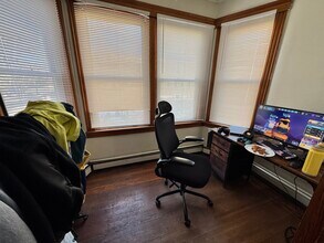 132 Glenville Ave, Unit 2 in Boston, MA - Foto de edificio - Building Photo