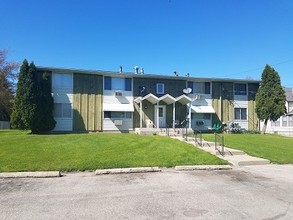 Multi Family in Fond Du Lac in Fond du Lac, WI - Building Photo - Building Photo