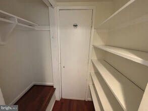 7734 Donnybrook Ct-Unit -208 in Annandale, VA - Building Photo - Building Photo