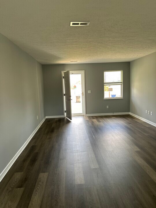 1523 Meadow Spring Dr in Jefferson City, TN - Building Photo