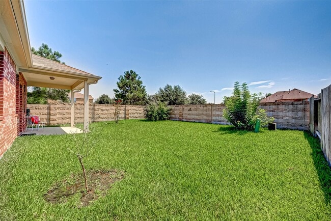 6103 Norwood Meadows Ln