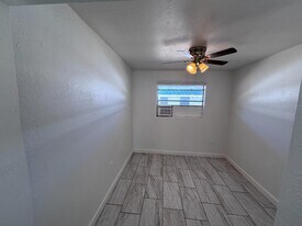 2139 Washington St NE in Palm Bay, FL - Building Photo