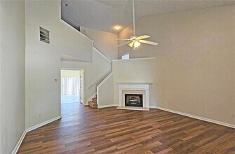 735 Cool Weather Dr in Lawrenceville, GA - Foto de edificio - Building Photo