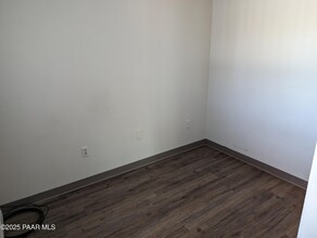 8469 E Yavapai Rd in Prescott Valley, AZ - Building Photo - Building Photo