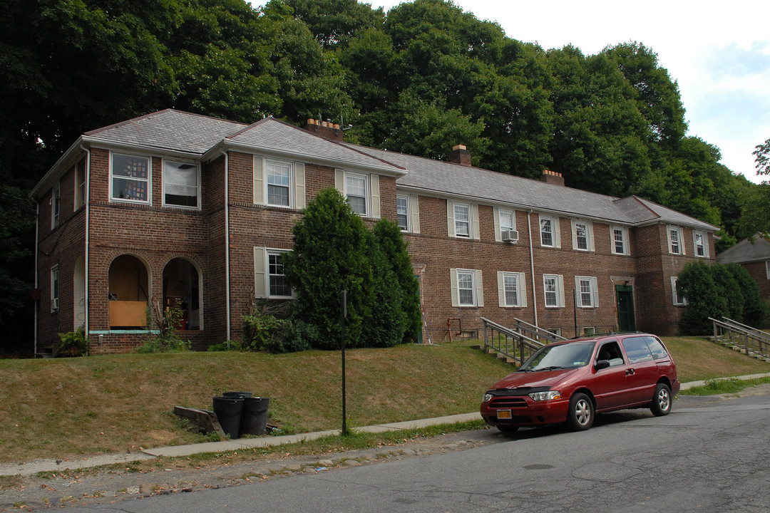 20-22 Farrell St in Newburgh, NY - Building Photo