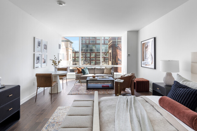 432 Stuart St, Unit 1502