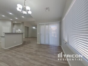 13404 W Lisbon Ln in Surprise, AZ - Building Photo - Building Photo
