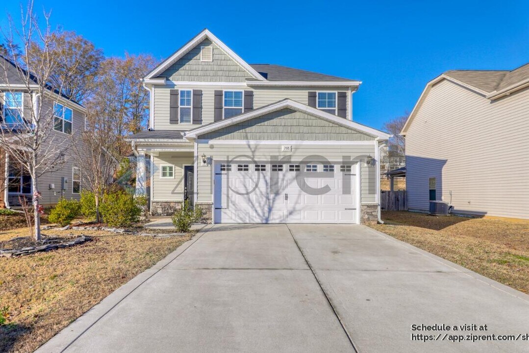 268 E Webber Ln in Clayton, NC - Building Photo