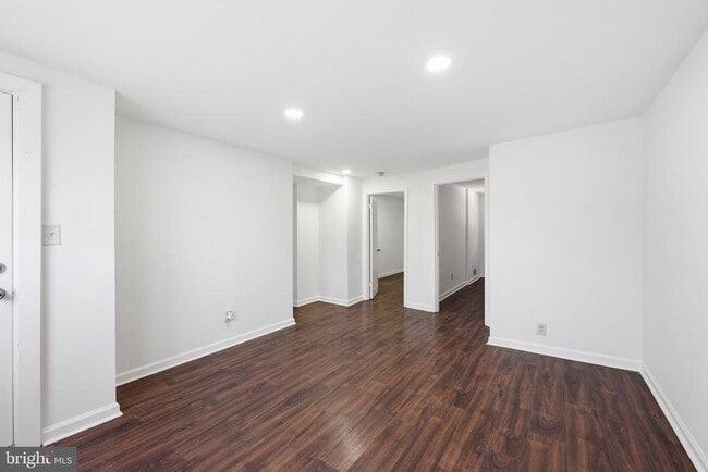 property at 3816 W Bay Ave