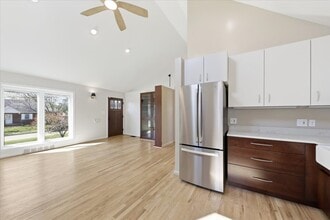 7248 Rita Ln in Madeira, OH - Building Photo - Building Photo