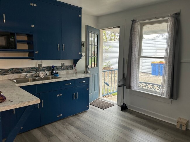 property at 1201 S Cedar Ave