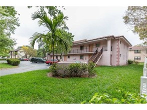 4111 NW 114th Ave in Coral Springs, FL - Building Photo - Building Photo