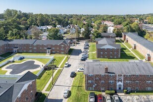 Petoni Apartments in Philadelphia, PA - Building Photo