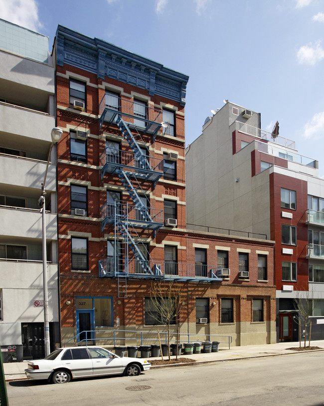 327 E Eighth St in New York, NY - Building Photo - Building Photo