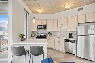 205 Demonbreun St in Nashville, TN - Building Photo - Building Photo