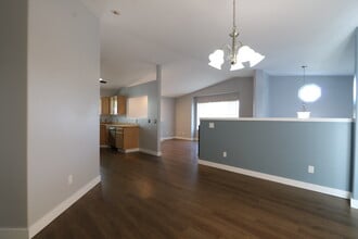 9663 N Ptarmigan Dr in Hayden, ID - Building Photo - Building Photo