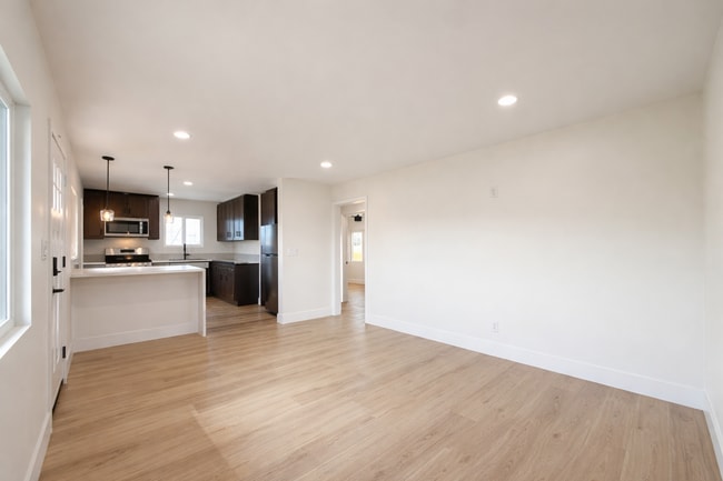 1609-1611 Burton St in San Diego, CA - Building Photo - Building Photo