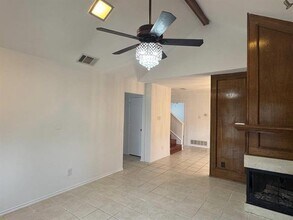 703 Red Oak Dr in Lewisville, TX - Building Photo - Building Photo