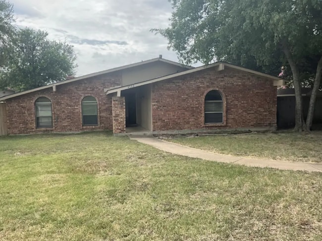 property at 6550 W Montebello Ave