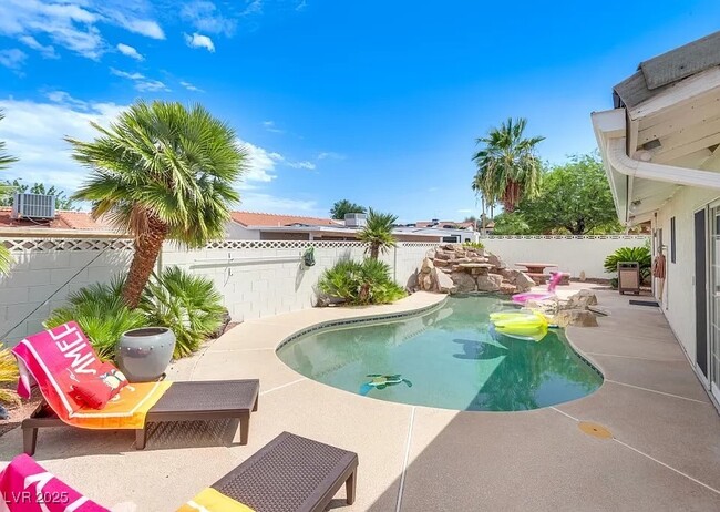 property at 340 Palo Verde Dr