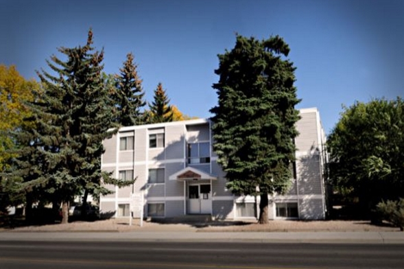 Keaton House in Edmonton, AB - Building Photo