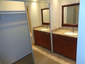 7932 Mission Center Ct in San Diego, CA - Building Photo - Building Photo