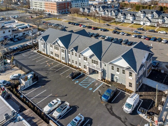 18-20-20 4th Ave in Bay Shore, NY - Building Photo - Building Photo
