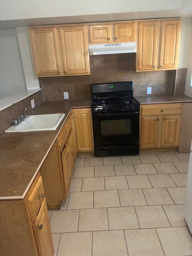 3703 Edmondson Ave in Baltimore, MD - Building Photo - Building Photo