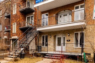 4697-4705 Parthenais St in Montréal, QC - Building Photo