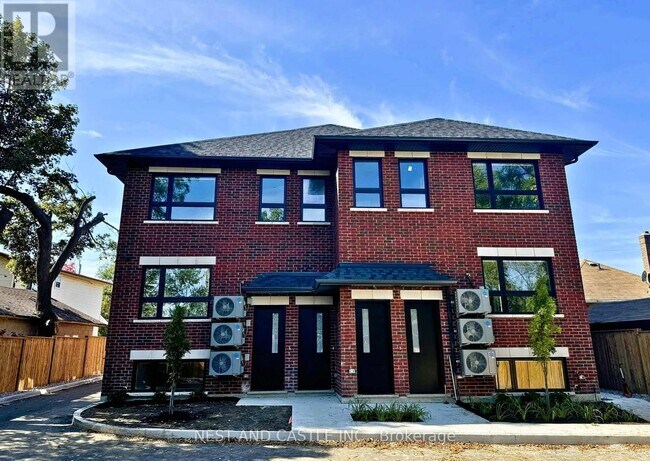 20 West St in Brampton, ON - Building Photo - Building Photo