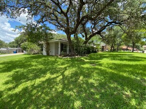 10314 Charter Grove in San Antonio, TX - Building Photo - Building Photo