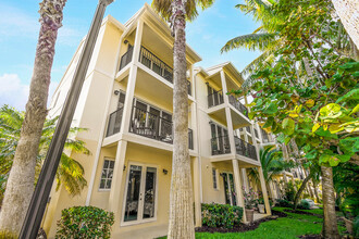 437 Juno Dunes Way in Juno Beach, FL - Building Photo - Building Photo