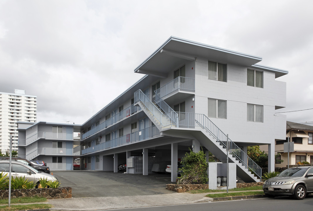 1216 Young St in Honolulu, HI - Foto de edificio