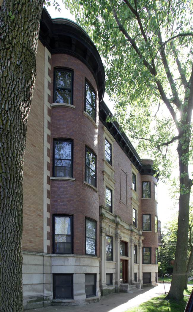 1369-1371 E 50th St in Chicago, IL - Foto de edificio - Building Photo