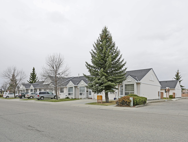 Woodside Gardens in Airdrie, AB - Building Photo - Building Photo