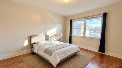 45 Slater St, Unit 1 in Fall River, MA - Building Photo - Building Photo