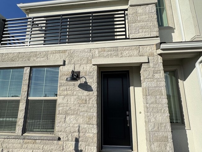 546 W Mahogany Ln in Clovis, CA - Building Photo - Building Photo