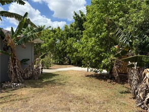 724 Harold Ave S in Lehigh Acres, FL - Building Photo - Building Photo