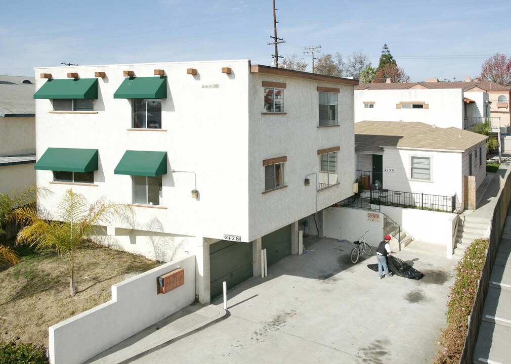 2128 Balboa Ave in San Diego, CA - Foto de edificio