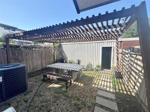 1813 S Ervay St in Dallas, TX - Building Photo - Building Photo