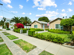 1424 N Hoover St in Los Angeles, CA - Building Photo - Building Photo