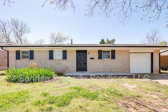 636 SW 13th St in Moore, OK - Building Photo - Building Photo