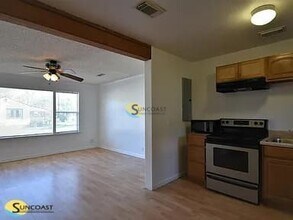 2266 Harvester St in Jacksonville, FL - Building Photo - Building Photo