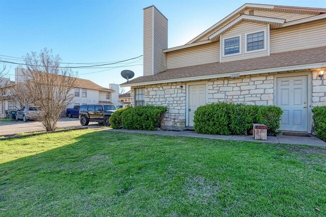 2218 Creekside Ln in Georgetown, TX - Building Photo - Building Photo