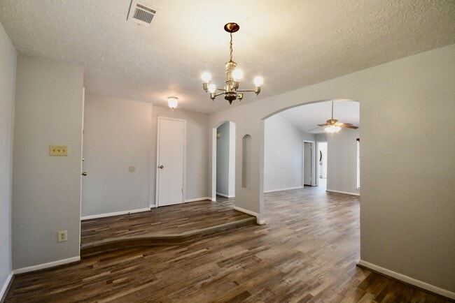 property at 11846 S Marianne Cir